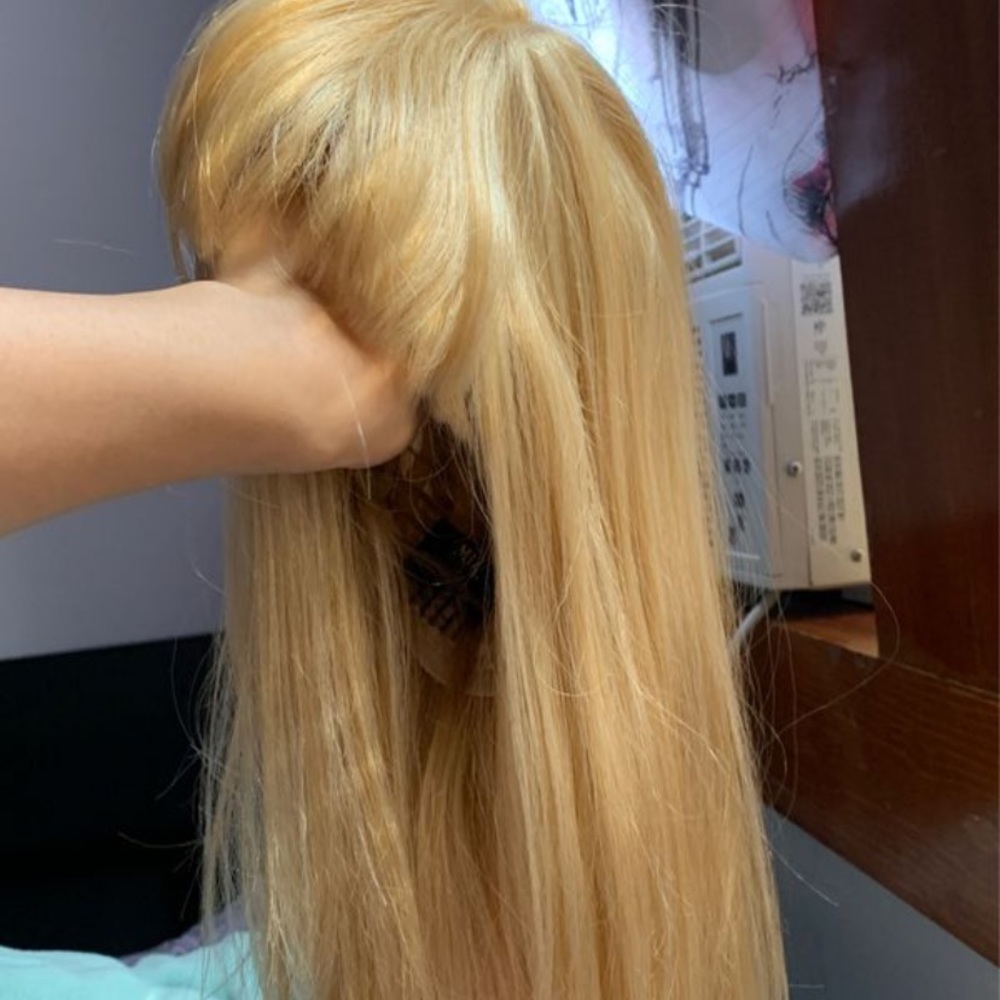 Wig - Picture 2 of 5